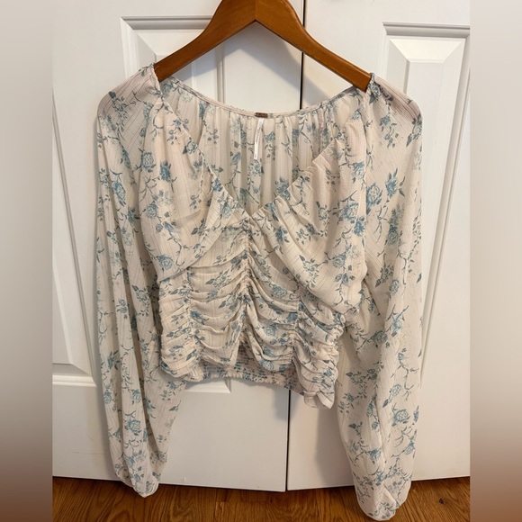 Free People Final Rose Top Smocked Top size Small - Picture 2 of 10